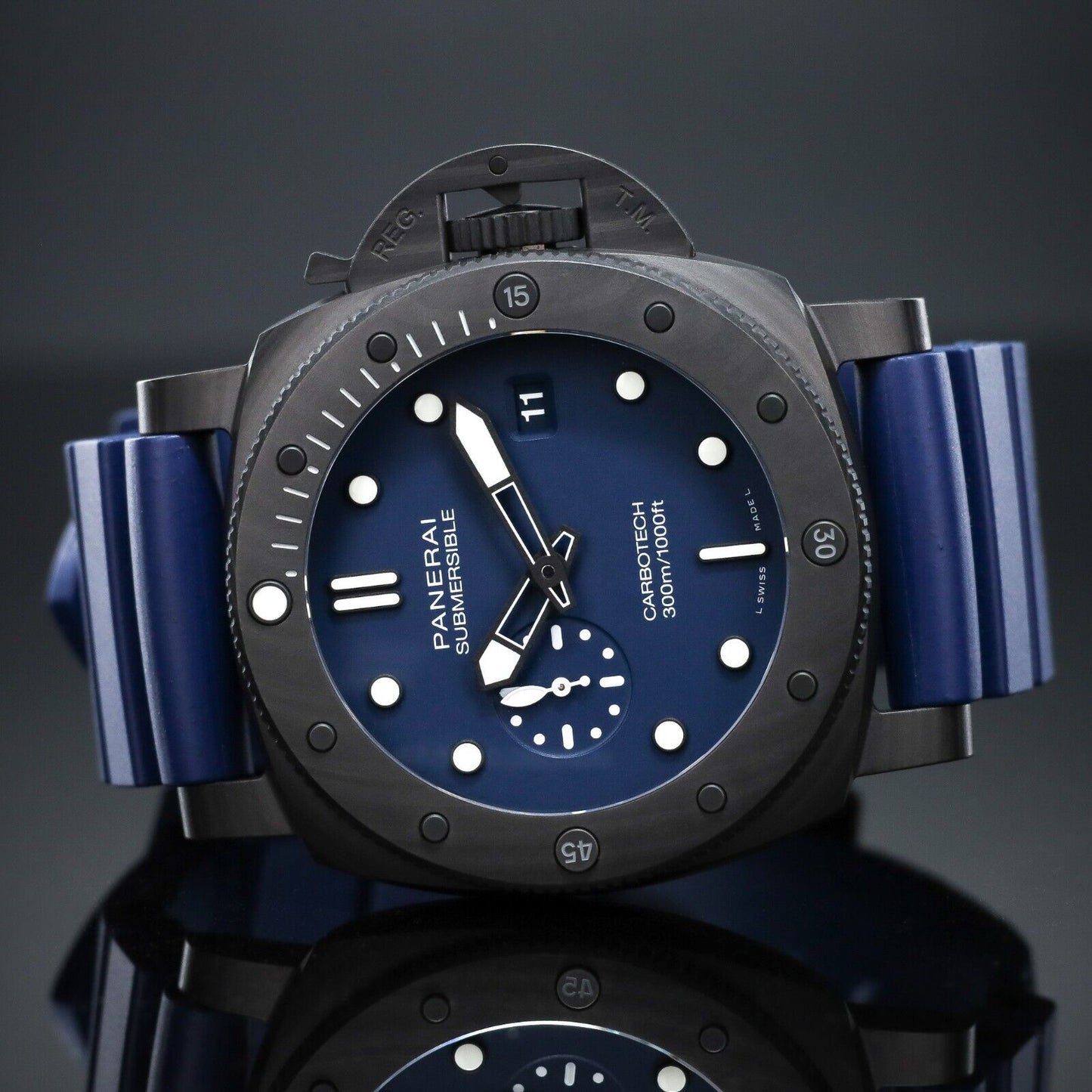 Panerai Submersible Carbotech Blue Men's Watch - PAM01232