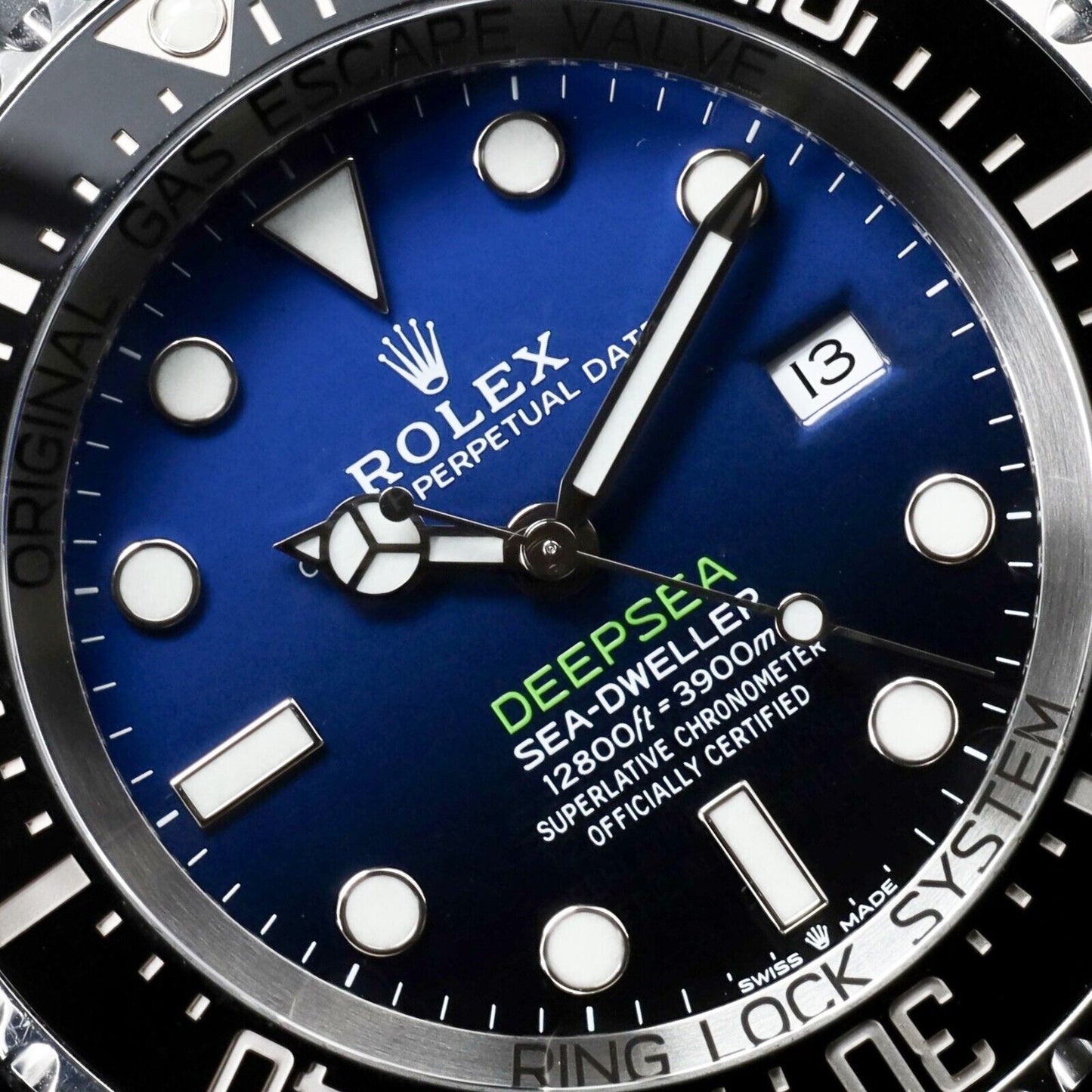 Rolex Sea-Dweller Mens Watch with Black Bezel-126660