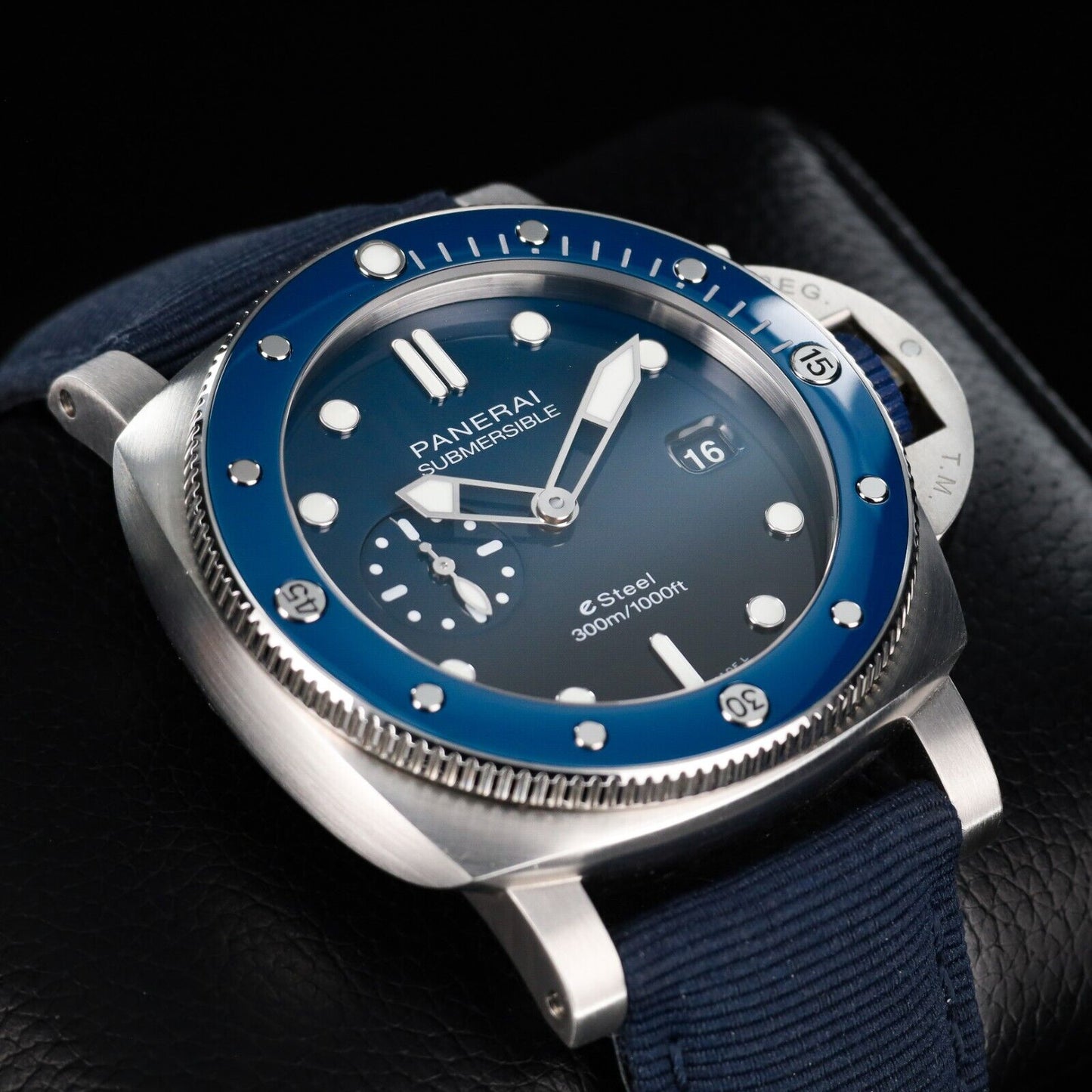 Panerai Submersible Blue Men's Watch - PAM01289