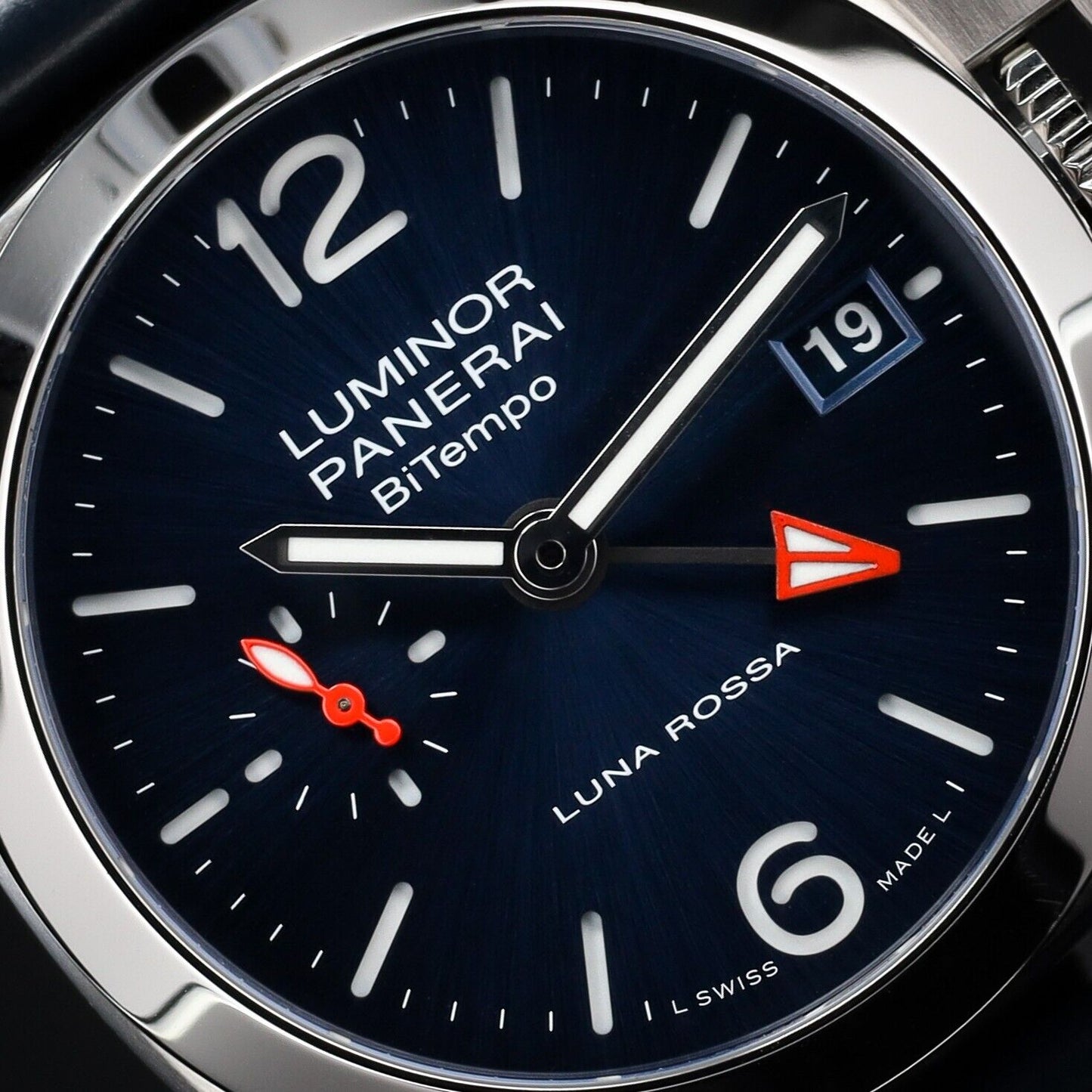 Panerai Luminor Quaranta Bitempo Luna Rossa - PAM01404