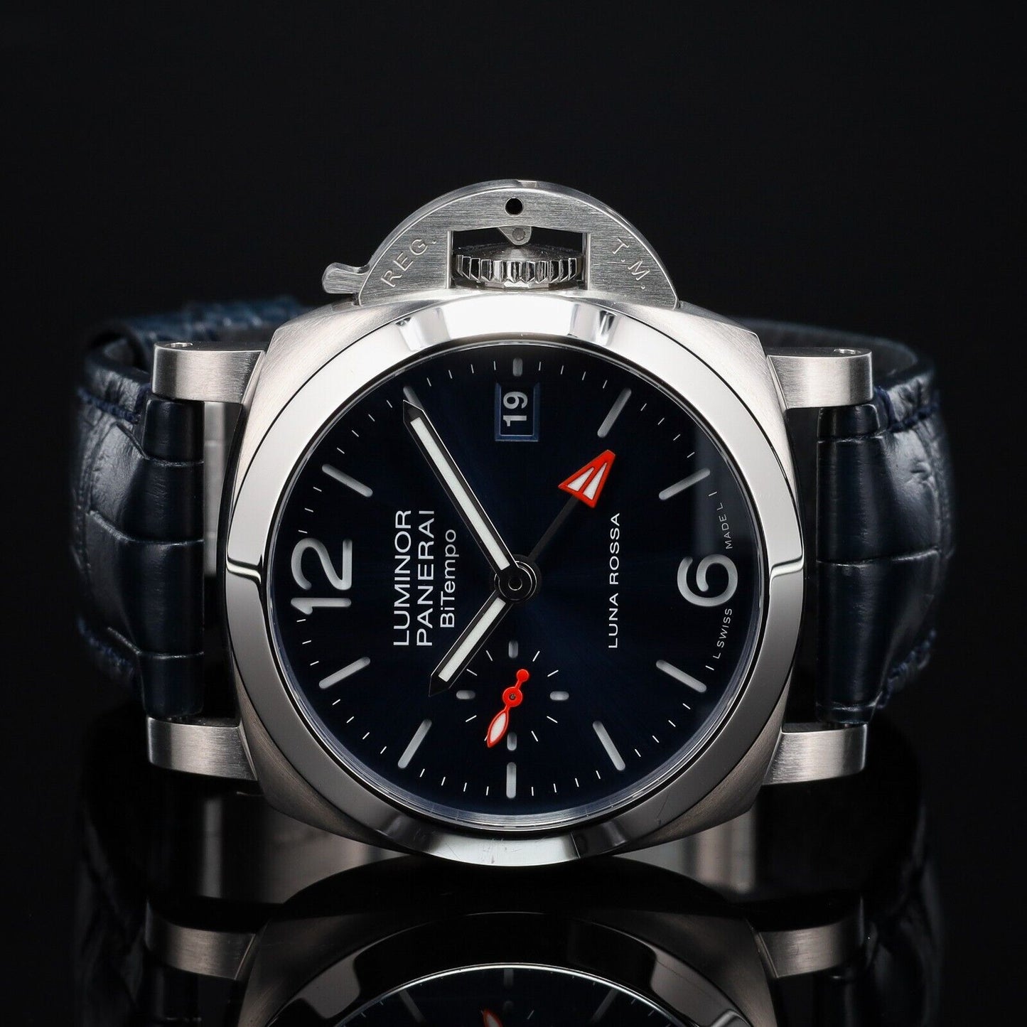 Panerai Luminor Quaranta Bitempo Luna Rossa - PAM01404