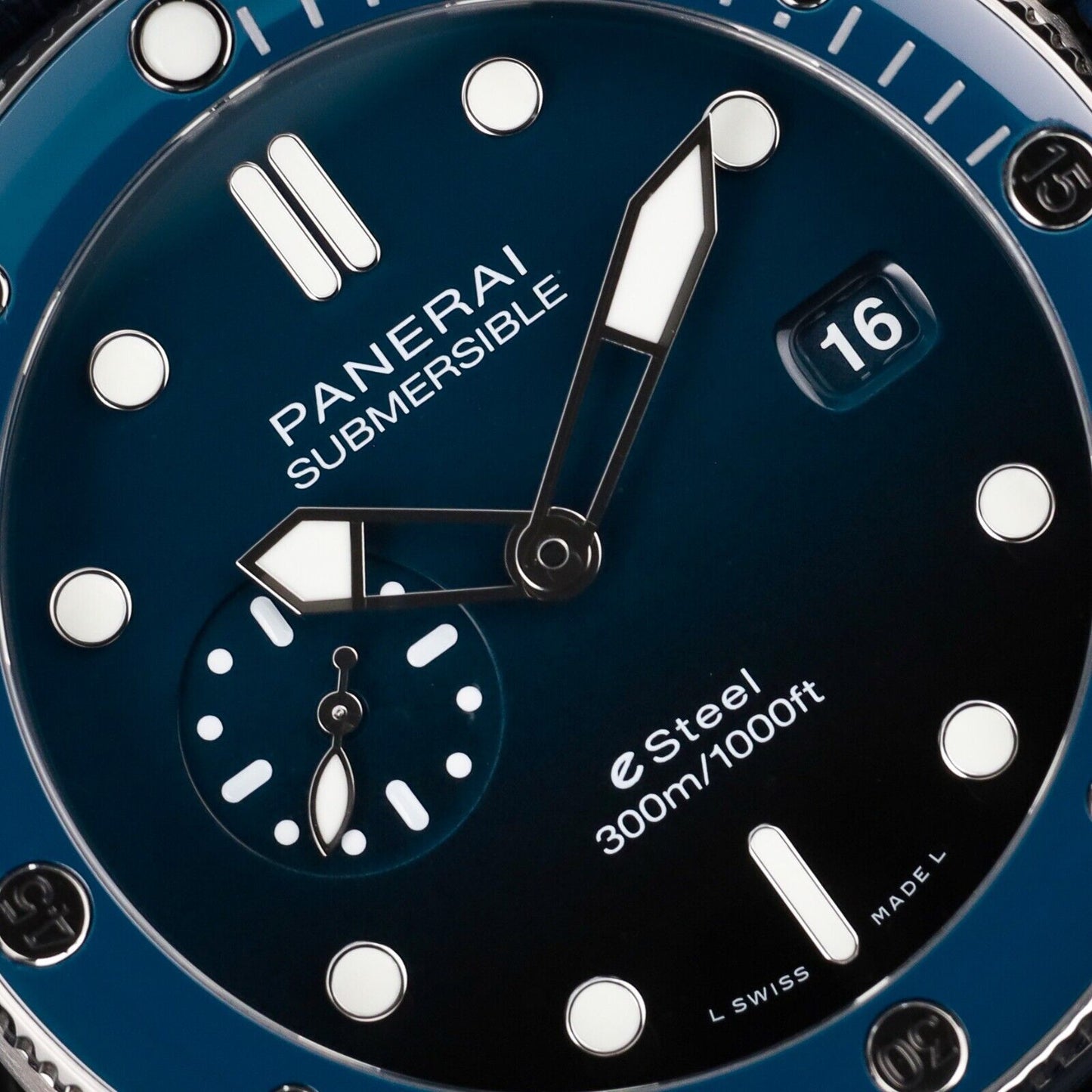 Panerai Submersible Blue Men's Watch - PAM01289