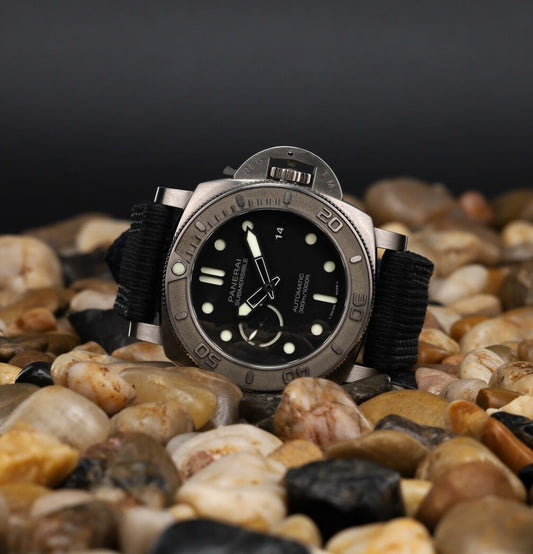 Panerai Submersible Titanium Black Unisex Watch Black Dial - PAM00984