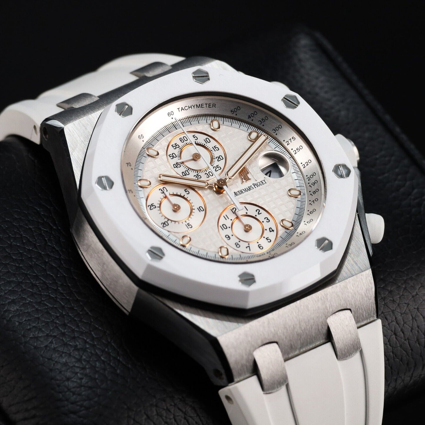 Audemars Piguet Royal Oak Offshore Chronograph "Pride of Siam"- 26172SO.OO.D202C