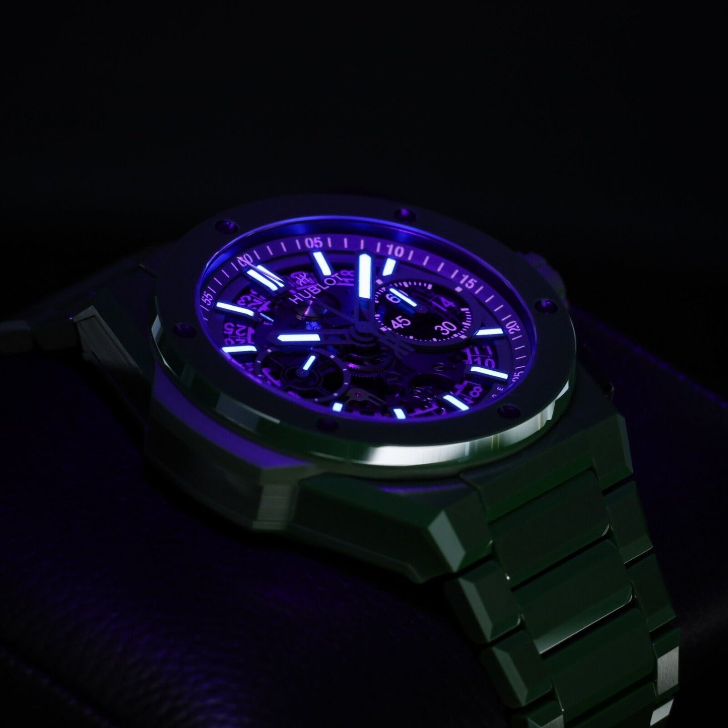 Hublot Big Bang 42 mm  Green Unico Integrated Ceramic Watch-451.GX.5220.GX