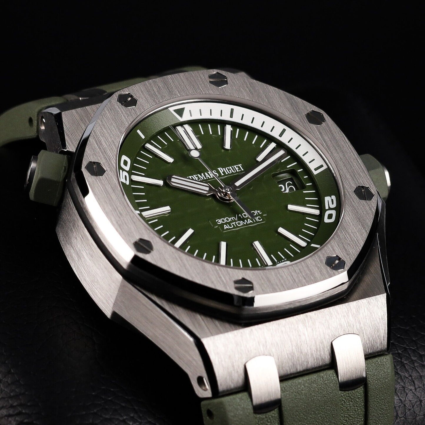 Audemars Piguet Royal Oak Green Men's Watch - 15710ST.OO.A052CA.01