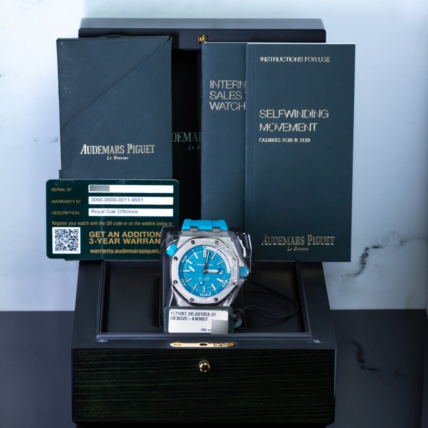 Audemars Piguet Royal Oak Blue Men's Watch - 15710ST.OO.A032CA.01 Funky Colors