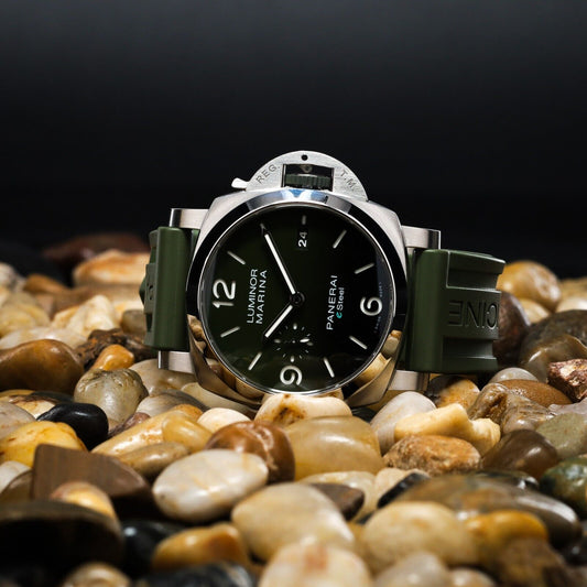 Panerai Luminor Marina 44mm Men's Green Watch Green Black Dial - PAM01356