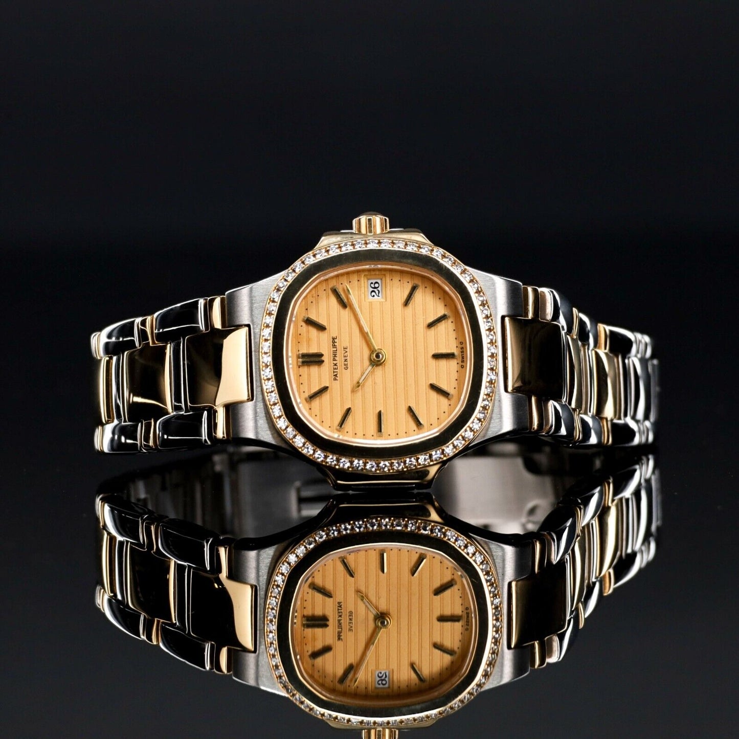 Patek Philippe Nautilus-4700/2