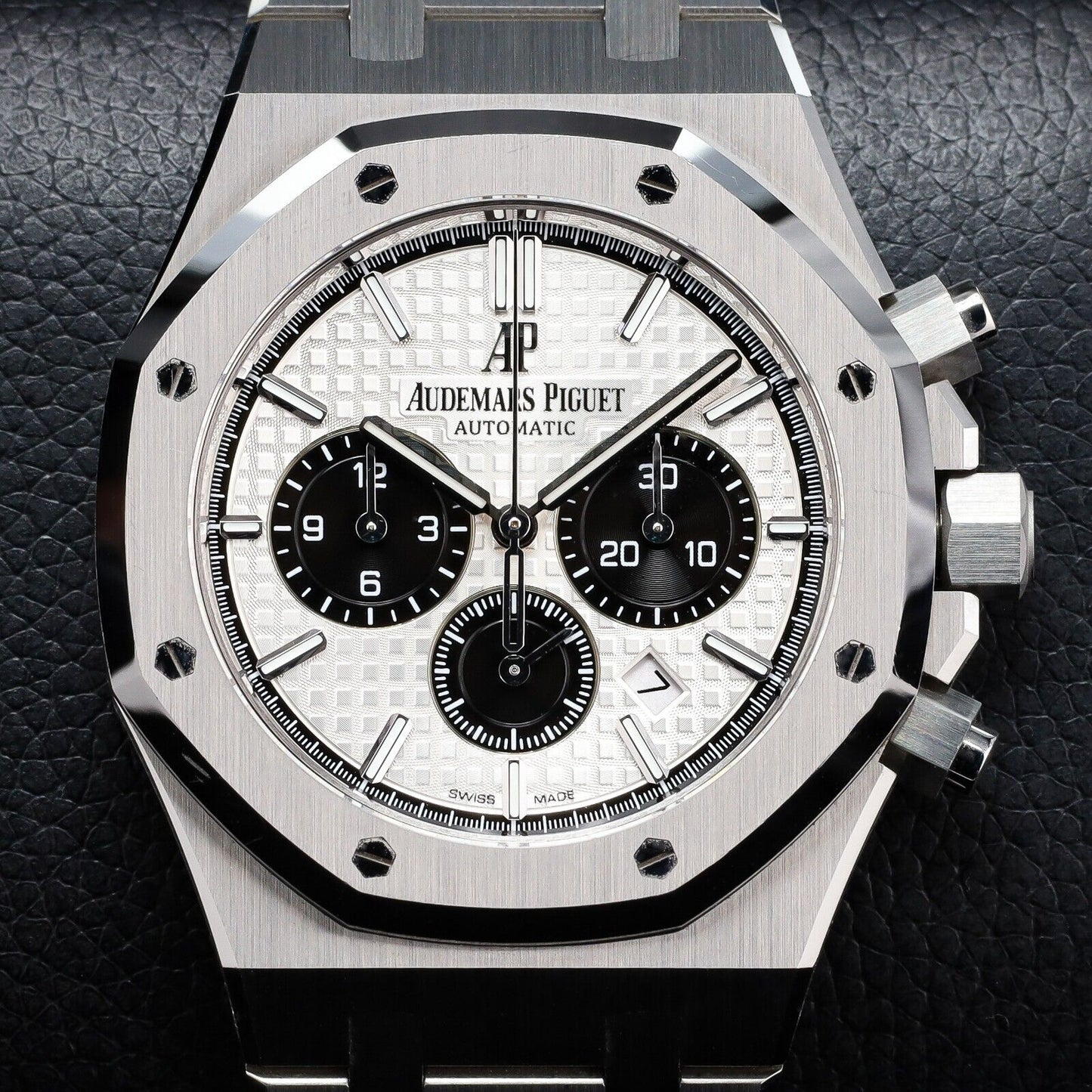 Audemars Piguet Royal Oak 41mm  Silver Men's Watch - 26331ST.OO.1220ST.03