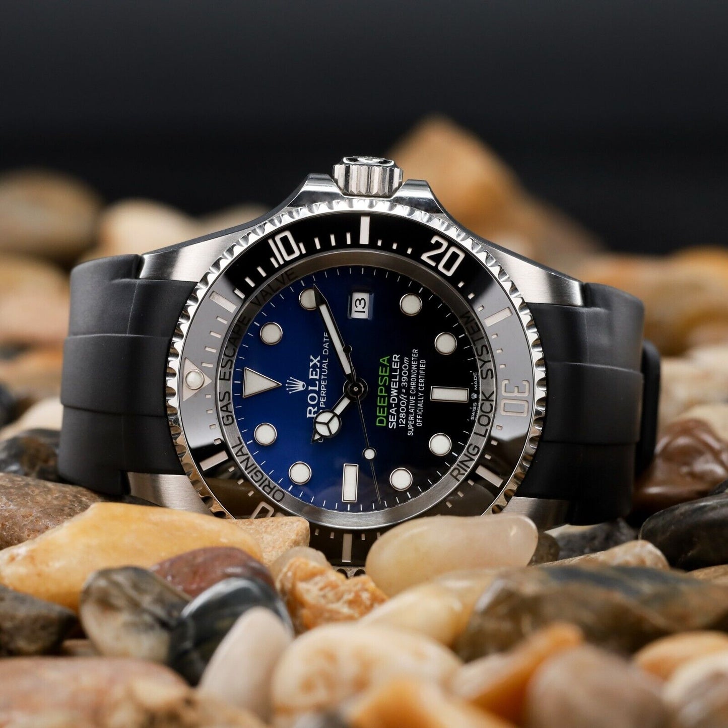 Rolex Sea-Dweller Mens Watch with Black Bezel-126660